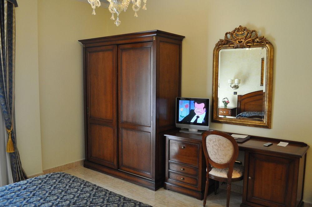 Hotel Grand President 4*