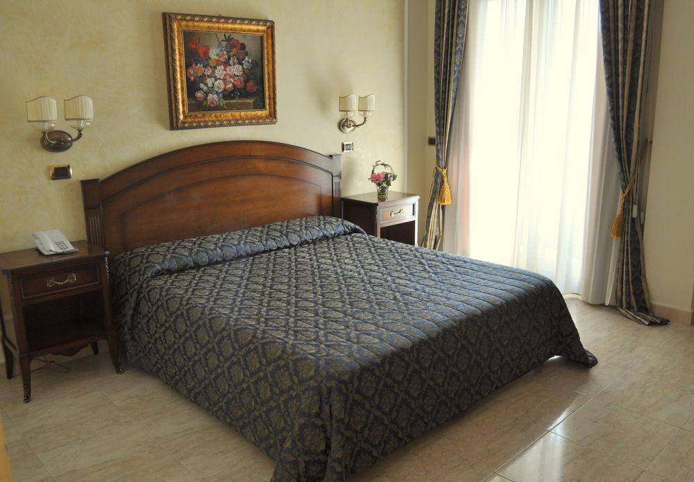 Hotel Grand President