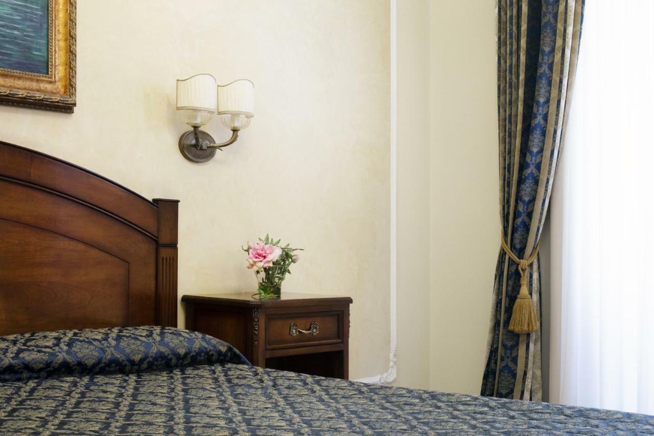 Hotel Grand President